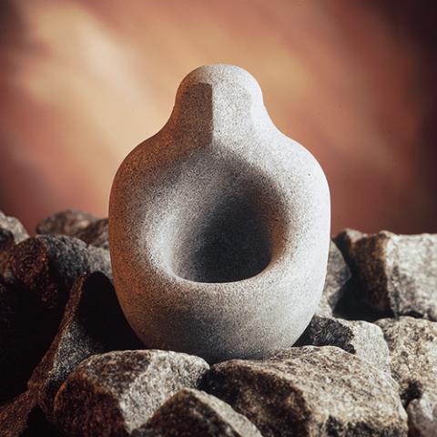 Hukka-Loyly-Spirit-Essence-Diffuser-on-stones