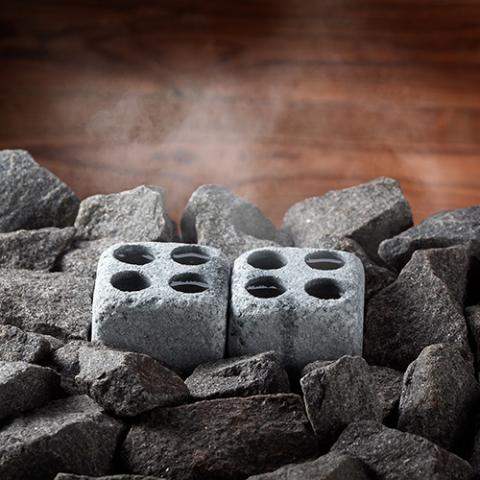 Hukka-Hoyrykivet-Steam-Stones-Essence-Diffuser-on-stones